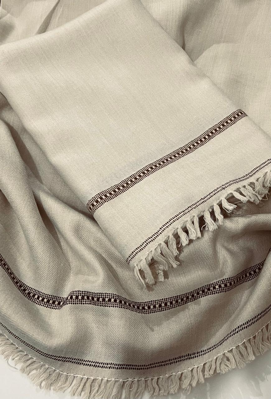 J. EXECUTIVE WOOL SHAWL